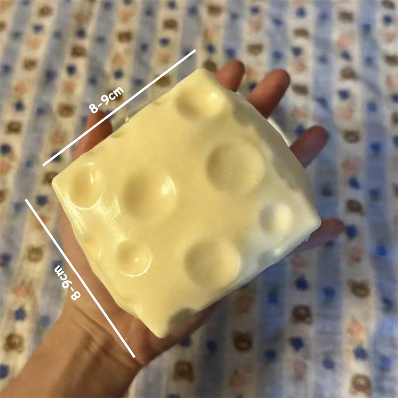 ◔ ジャンボチーズキューブストレスボール ビッグチーズ型押し - Fidget Cube Original のレビューと価格